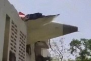 茌平印度一波音787客机坠毁机上242人、地面5名学生遇难！我驻印度使馆：机上无中国籍乘客